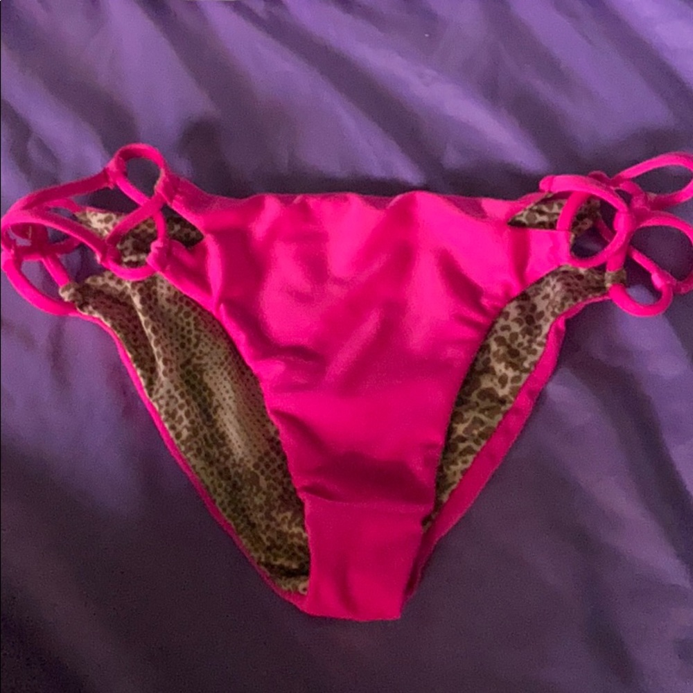 Acacia bottom M
